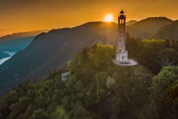 Volta Lighthouse and the Lake Como